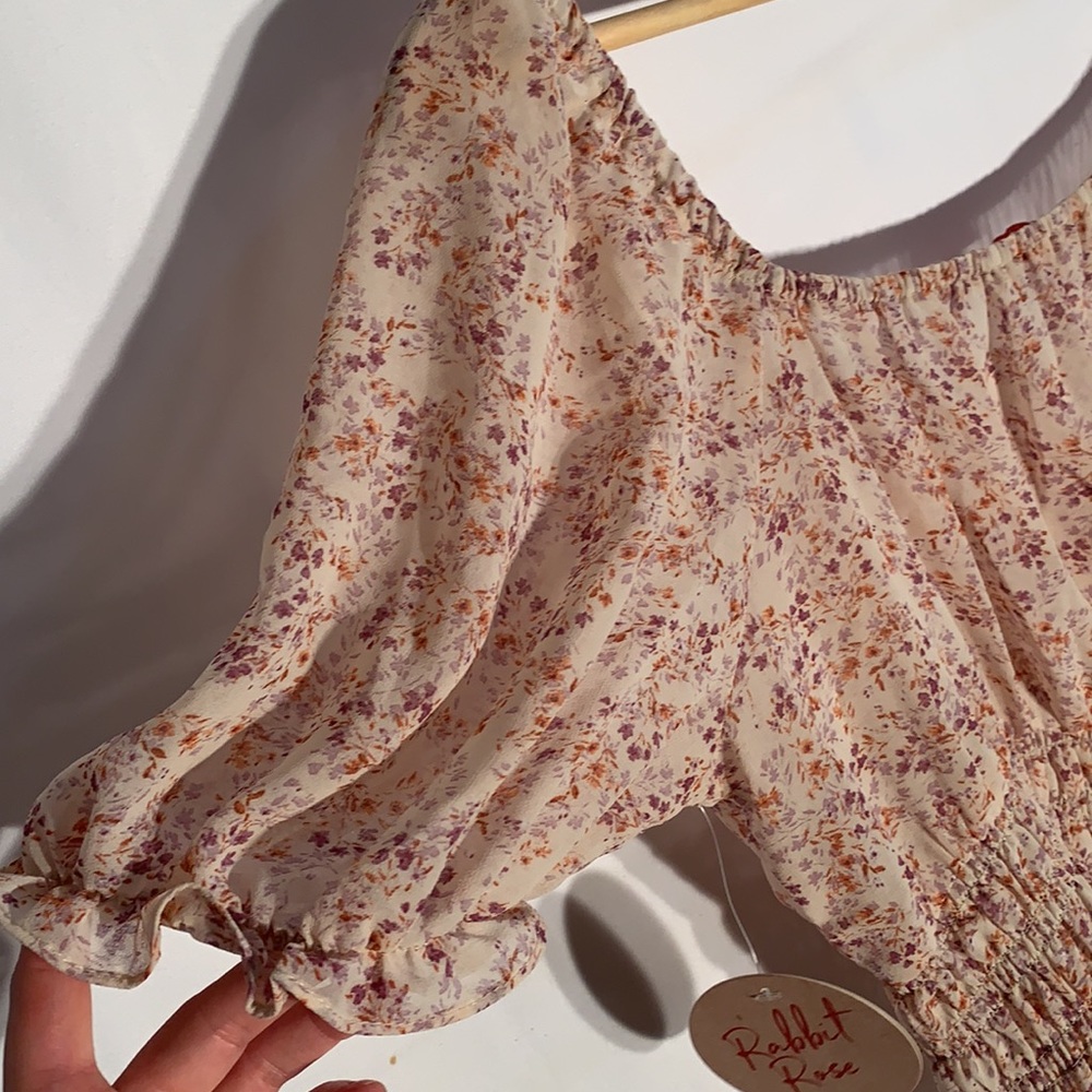 NWT Rabbit Rose Floral Puff Sleeve Spring Blouse - Picture 8 of 8